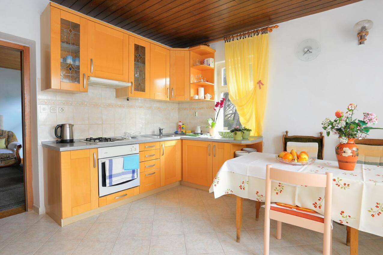 Rooms With A Parking Space Brela, Makarska - 17281 Dış mekan fotoğraf